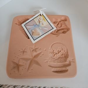 AMACO COTTON PRESS CERAMIC PAPER CRAFT MOLD -